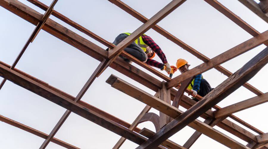 Professional gutter cleaning services in Woodson, TX